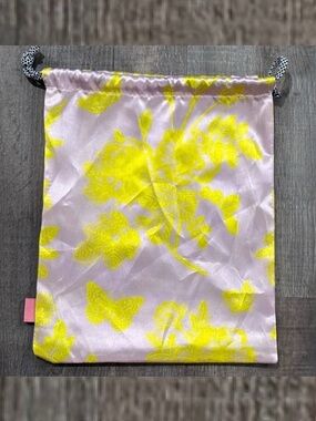 💞 New Medium Size Drawstring Makeup Bag